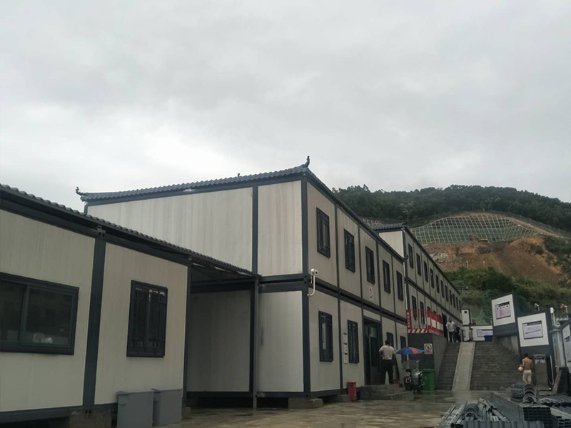 西鄉(xiāng)越眾項(xiàng)目工人住人集裝箱
